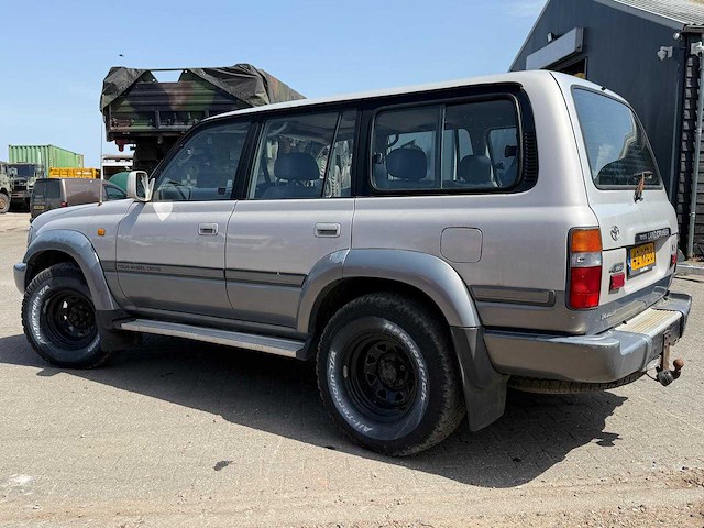 Toyota - 1995 - land cruiser - 4.5i-24v vx - personenauto - afbeelding 19 van  25