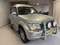 Toyota - 2001 - landcruiser 90 - 3.0 d4-d hr blind v. - personenauto - afbeelding 17 van  23