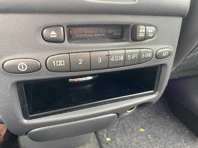 Toyota - 2001 - yaris - 1.5-16v vvt-i tsport - 08-hl-lb - afbeelding 7 van  17