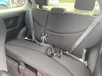 Toyota - 2001 - yaris - 1.5-16v vvt-i tsport - 08-hl-lb - afbeelding 10 van  17