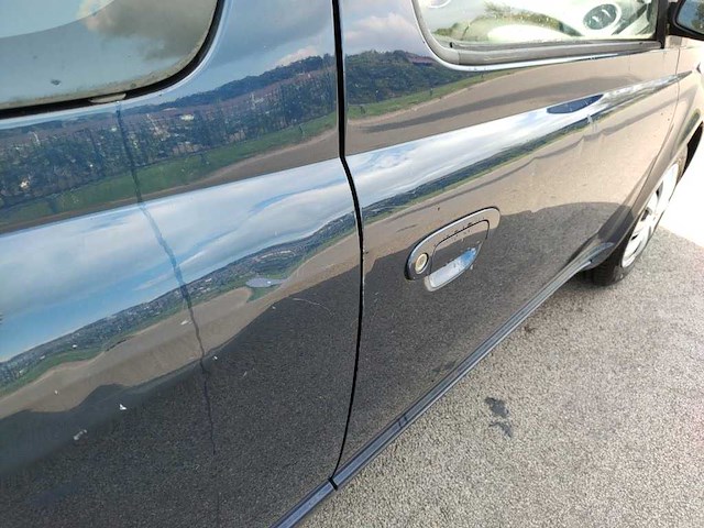 Toyota - 2003 - yaris - 1.0 vvt-i - 8-zkx-02 - afbeelding 3 van  21