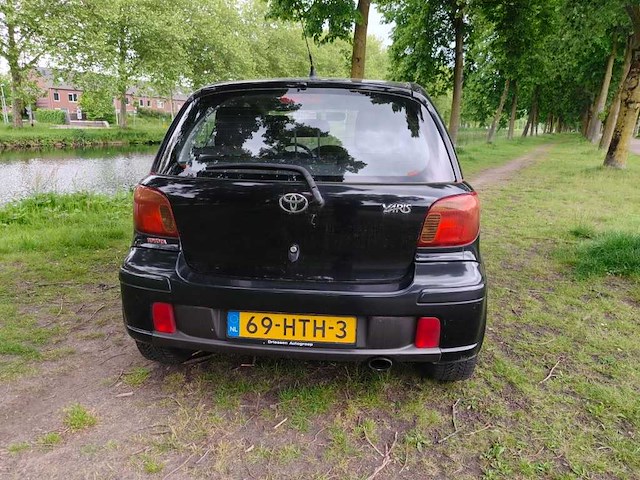 Toyota - 2003 - yaris - 1.5 vvt-i t-sport -69-hth-3 - afbeelding 5 van  6