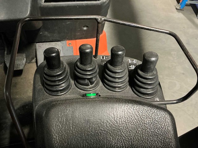 Toyota - 2005 - 7fbmf 16 - vorkheftruck - afbeelding 8 van  9