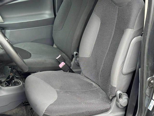 Toyota - 2005 - aygo - 1.0-12v sport - 84-rl-vk - afbeelding 2 van  13