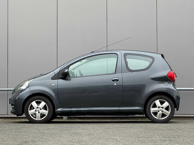 Toyota - 2005 - aygo - 1.0-12v sport - 84-rl-vk - afbeelding 10 van  13