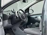 Toyota - 2005 - aygo - 1.0-12v sport - 84-rl-vk - afbeelding 12 van  13