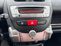 Toyota - 2005 - aygo - 1.0-12v sport - 84-rl-vk - afbeelding 3 van  13