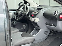 Toyota - 2005 - aygo - 1.0-12v sport - 84-rl-vk - afbeelding 5 van  13