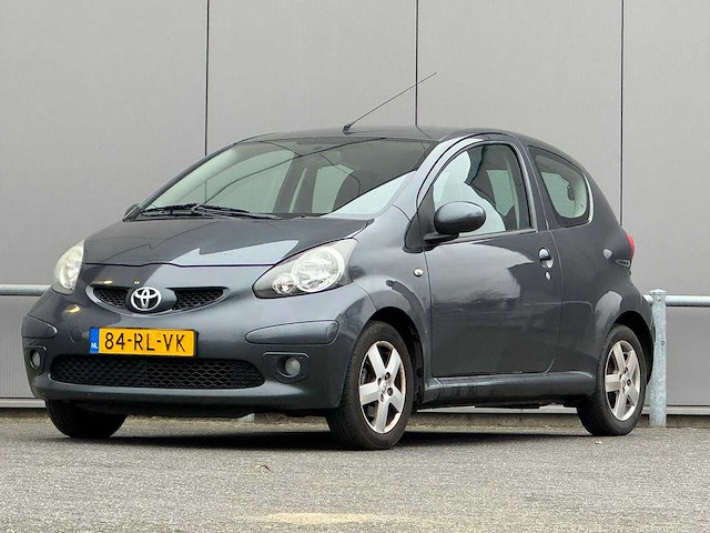 Toyota - 2005 - aygo - 1.0-12v sport - 84-rl-vk - afbeelding 1 van  13