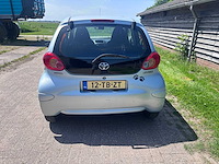 Toyota - 2006 - aygo - 1.0-12v - personenauto - afbeelding 11 van  17