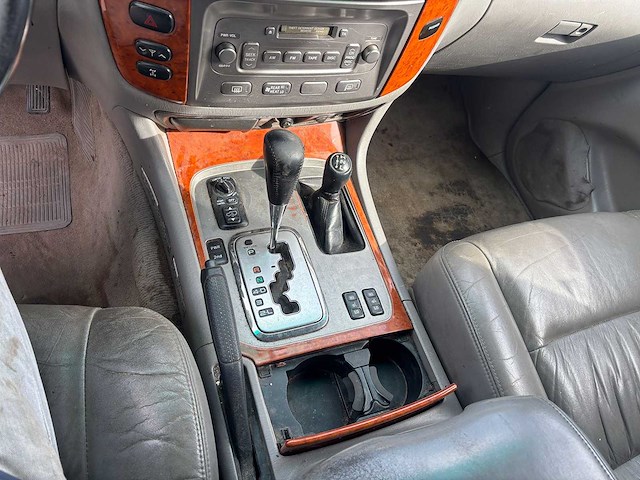 Toyota - 2007 - landcruiser 100 - 4.2 d-4d atm srw - personenauto - afbeelding 3 van  19