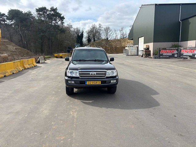 Toyota - 2007 - landcruiser 100 - 4.2 d-4d atm srw - personenauto - afbeelding 2 van  19