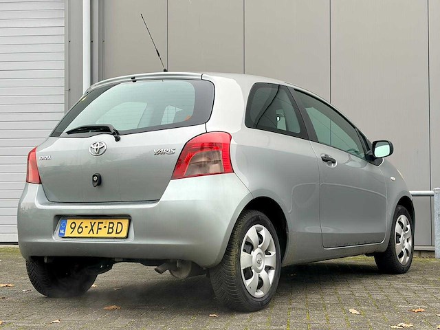 Toyota - 2007 - yaris - 1.3 vvti terra - 96-xf-bd - afbeelding 9 van  14