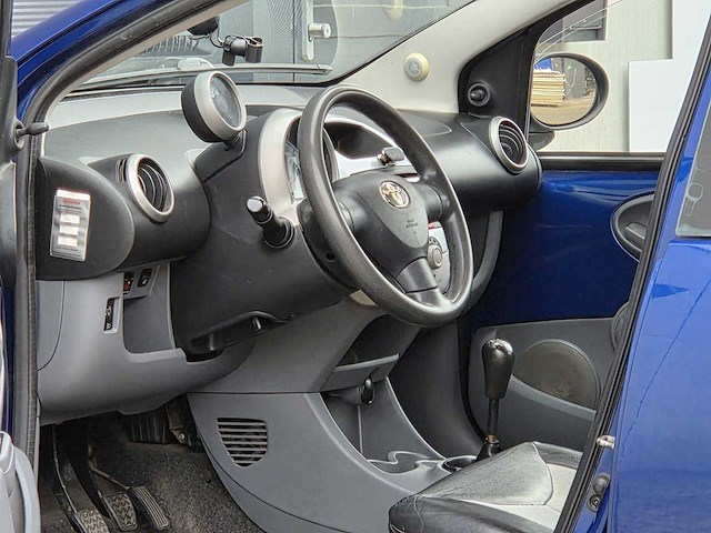Toyota - 2008 - aygo - 1.0-12v sport - 75-zp-jj - afbeelding 2 van  23