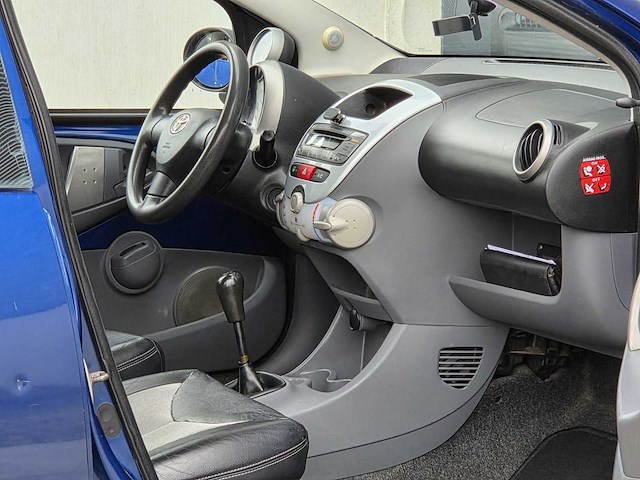 Toyota - 2008 - aygo - 1.0-12v sport - 75-zp-jj - afbeelding 15 van  23