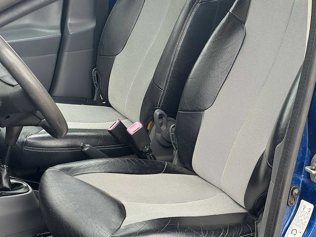 Toyota - 2008 - aygo - 1.0-12v sport - 75-zp-jj - afbeelding 2 van  18