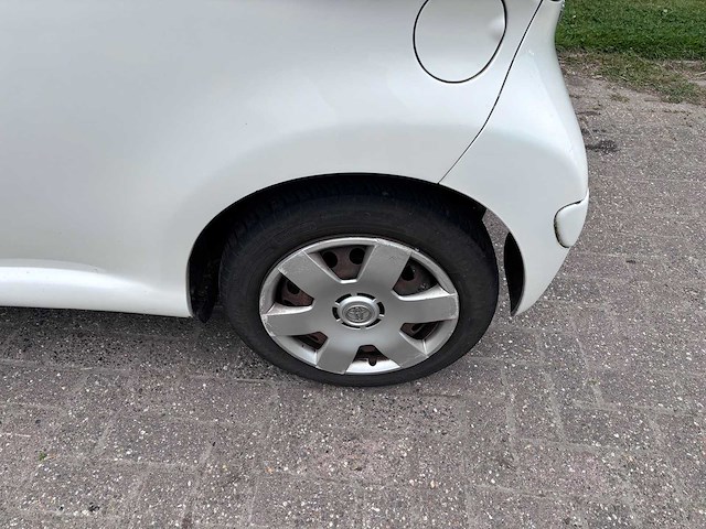 Toyota - 2009 - aygo - 1.0-12v access - personenauto - afbeelding 8 van  25