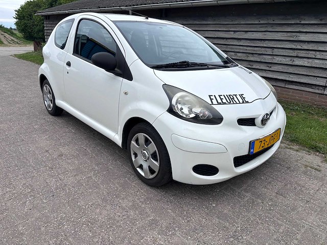 Toyota - 2009 - aygo - 1.0-12v access - personenauto - afbeelding 16 van  25