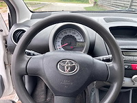Toyota - 2009 - aygo - 1.0-12v access - personenauto - afbeelding 24 van  25