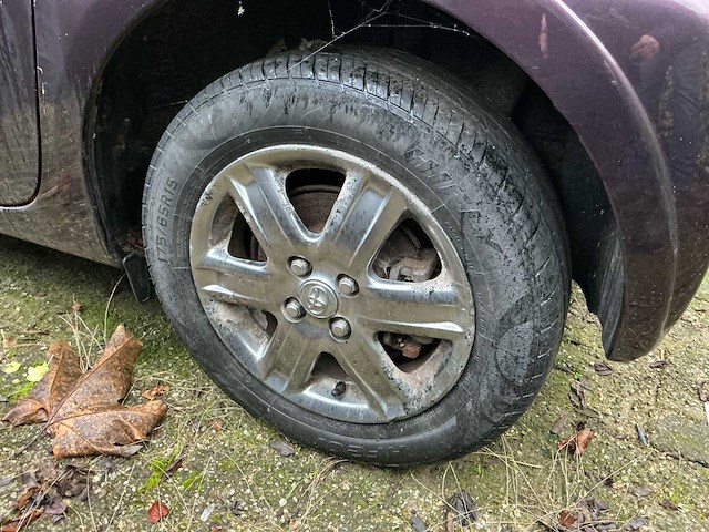 Toyota - 2009 - iq - 1.0 vvti aspiration - personenauto - afbeelding 2 van  23