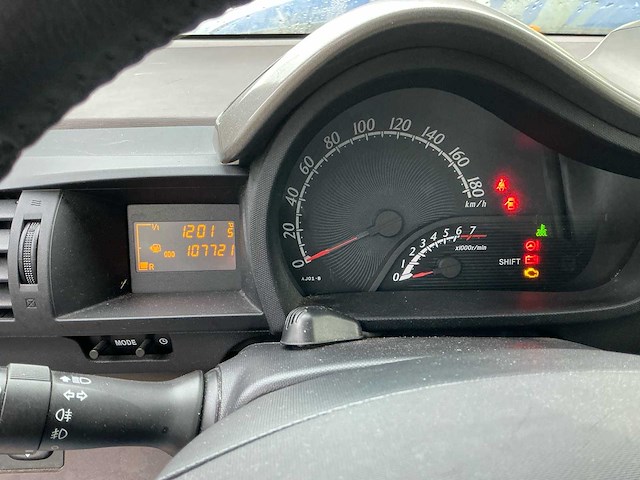 Toyota - 2009 - iq - 1.0 vvti aspiration - personenauto - afbeelding 6 van  23
