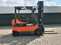 Toyota - 2010 - 7fbmf35 - vorkheftruck - afbeelding 2 van  26