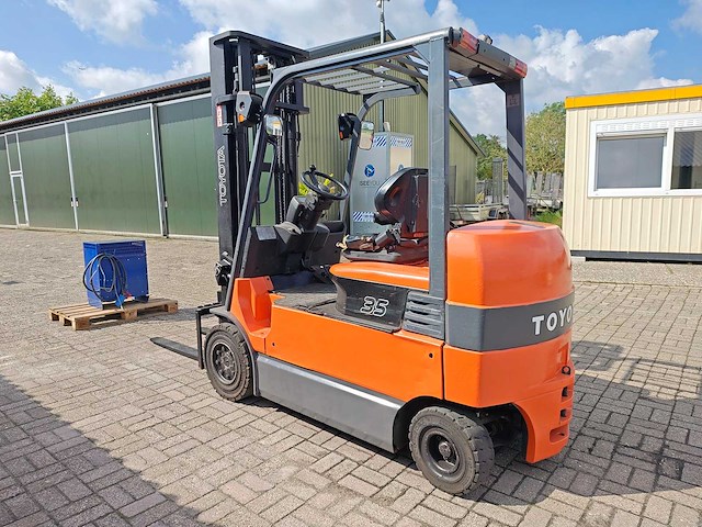 Toyota - 2010 - 7fbmf35 - vorkheftruck - afbeelding 23 van  26