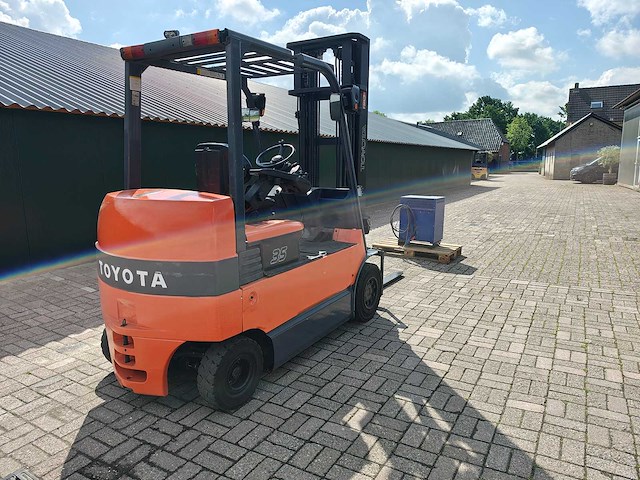 Toyota - 2010 - 7fbmf35 - vorkheftruck - afbeelding 26 van  26