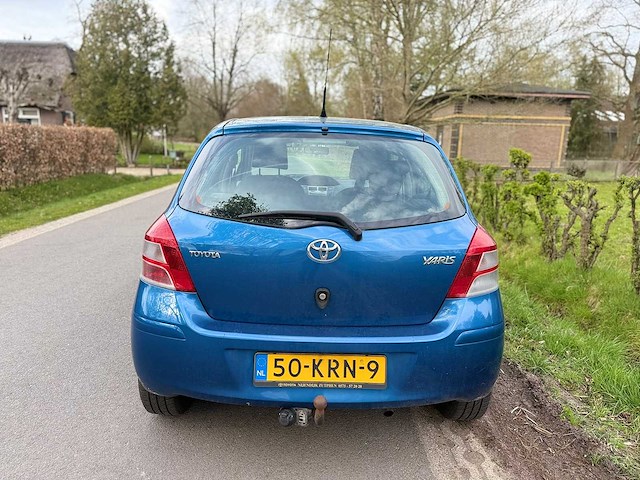 Toyota - 2010 - yaris - 1.3 vvti aspiration - 50-krn-9 - afbeelding 5 van  10