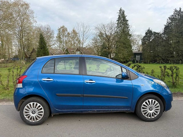 Toyota - 2010 - yaris - 1.3 vvti aspiration - 50-krn-9 - afbeelding 7 van  10