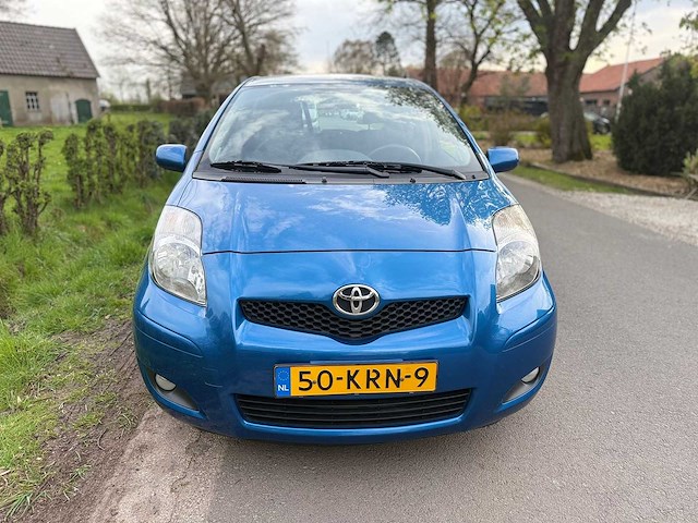 Toyota - 2010 - yaris - 1.3 vvti aspiration - 50-krn-9 - afbeelding 9 van  10