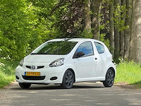 Toyota - 2011 - aygo - 1.0-12v now - 99-rkx-6 - personenauto - afbeelding 1 van  16