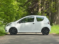 Toyota - 2011 - aygo - 1.0-12v now - 99-rkx-6 - personenauto - afbeelding 9 van  16