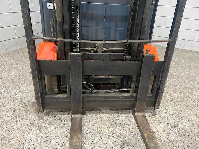 Toyota - 2012 - 7fbest13 - vorkheftruck - side-shift - afbeelding 8 van  12