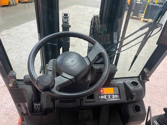 Toyota - 2012 - 8 fbekt 16 - vorkheftruck triplex - free-lift - side-shift - afbeelding 18 van  18