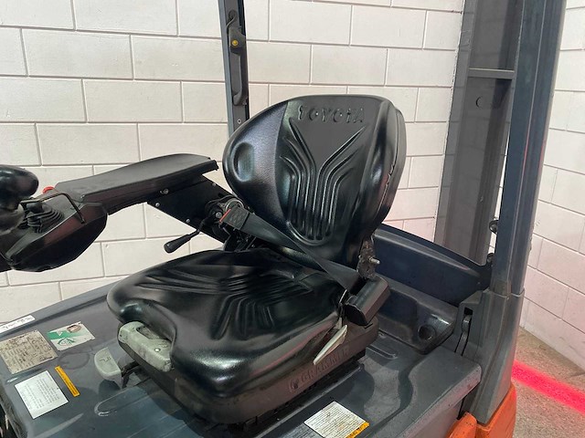 Toyota - 2012 - 8fbekt16 - vorkheftruck - afbeelding 2 van  15