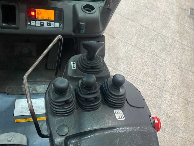 Toyota - 2012 - 8fbekt16 - vorkheftruck - afbeelding 15 van  15