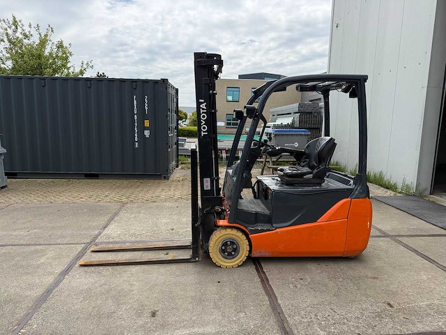 Toyota - 2012 - 8fbet16 - vorkheftruck - afbeelding 12 van  16