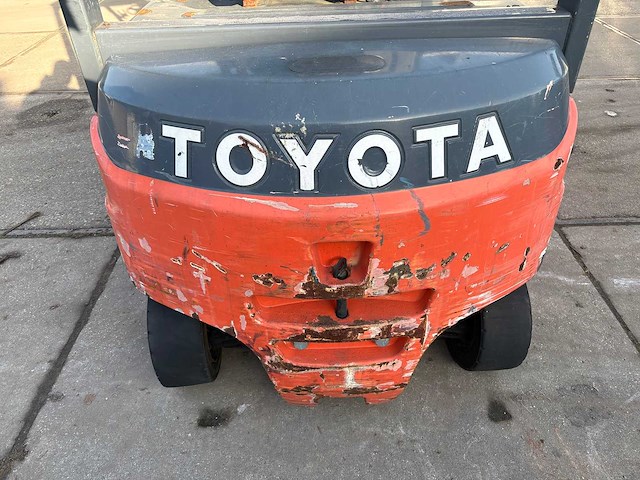 Toyota - 2015 - 8fbmt35 - vorkheftruck - afbeelding 9 van  20