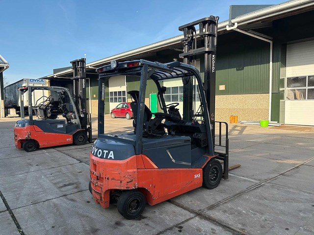 Toyota - 2015 - 8fbmt35 - vorkheftruck - afbeelding 18 van  20