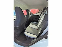 Toyota - 2015 - aygo - 1.0 vvt-i x-play automaat - l-233-vp - afbeelding 10 van  18