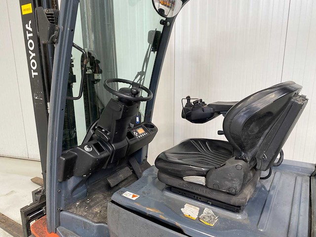 Toyota - 2016 - 8fbe20t - 6m triplex, free-lift, side-shift - vorkheftruck - afbeelding 3 van  6