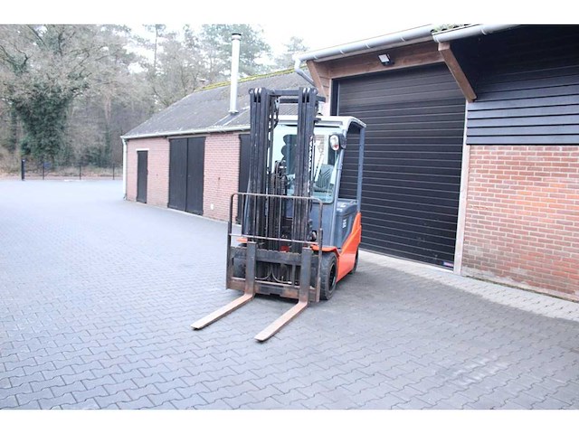 Toyota - 2016 - fbmkt30 - 4271 uren - 5.02m triplex, free-lift, side-shift - vorkheftruck - afbeelding 10 van  16
