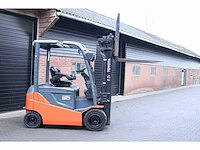 Toyota - 2016 - fbmkt30 - 4271 uren - 5.02m triplex, free-lift, side-shift - vorkheftruck - afbeelding 11 van  16