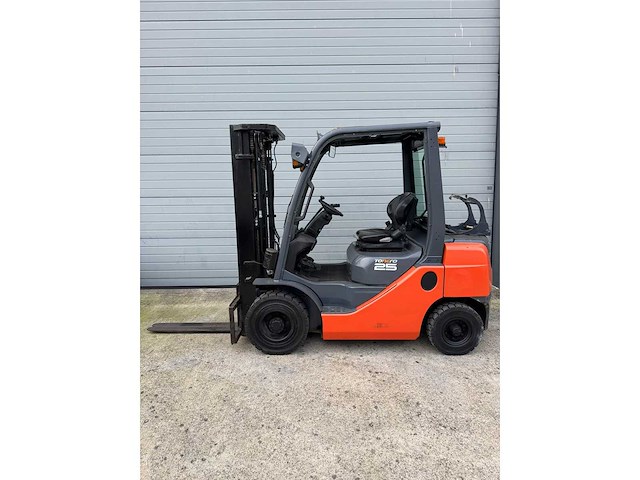 Toyota - 2017 - 02-8-fgf-25 - 4.7m triplex - vorkheftruck - afbeelding 2 van  9