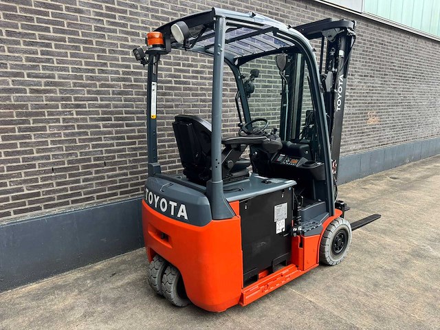 Toyota - 2017 - 8-fbek-16-t - 5m triplex, free-lift - vorkheftruck - afbeelding 2 van  5