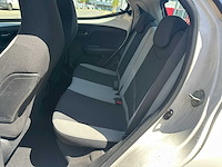 Toyota - 2017 - aygo - 1.0 vvt-i x-play - personenauto - afbeelding 10 van  19
