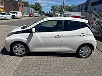 Toyota - 2017 - aygo - 1.0 vvt-i x-play - personenauto - afbeelding 12 van  19