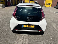 Toyota - 2017 - aygo - 1.0 vvt-i x-play - personenauto - afbeelding 14 van  19