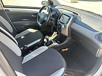 Toyota - 2017 - aygo - 1.0 vvt-i x-play - personenauto - afbeelding 19 van  19